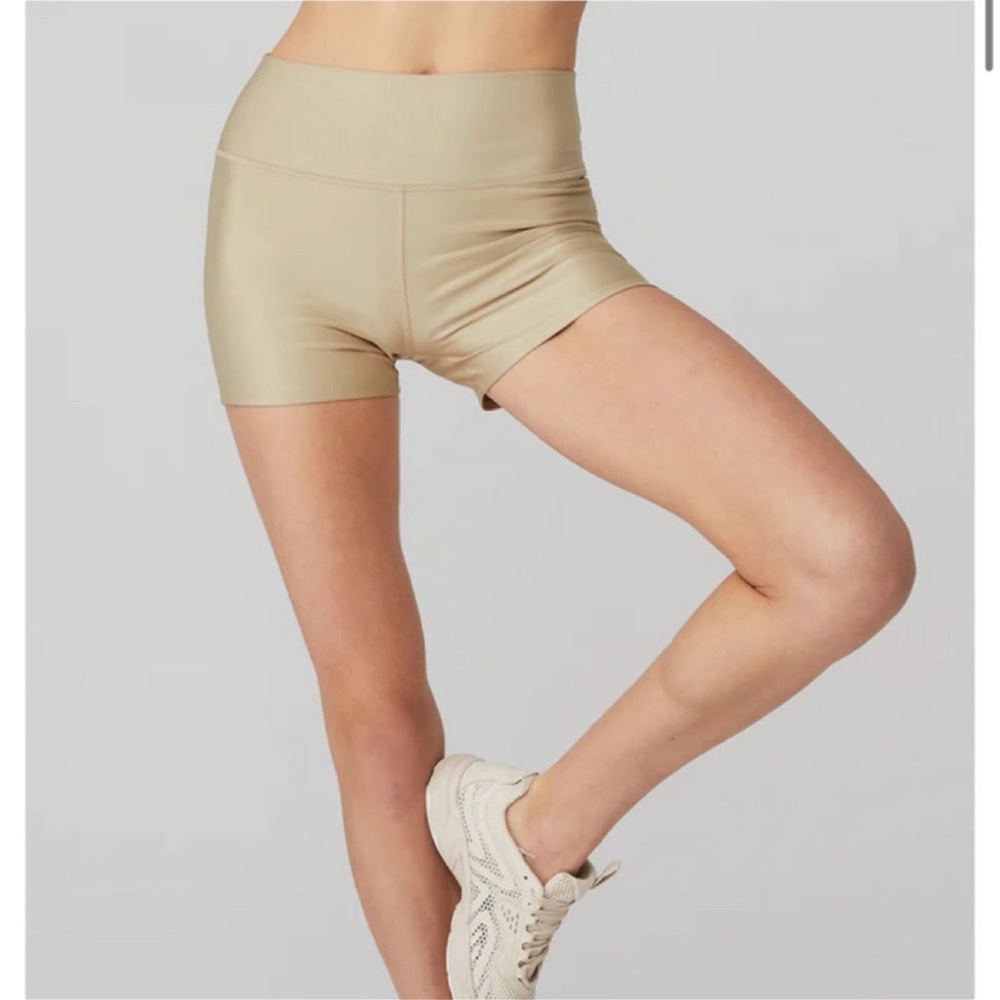 Alo High Waist Airlift Shorts